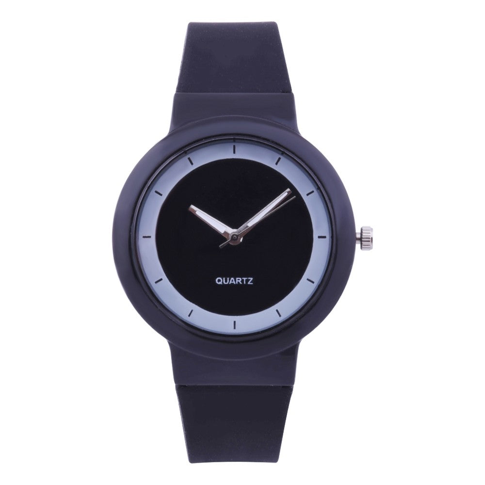 Woman Silicone Band Analog Wristwatch